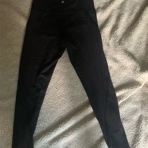 Size 8 cropped Lululemon leggings